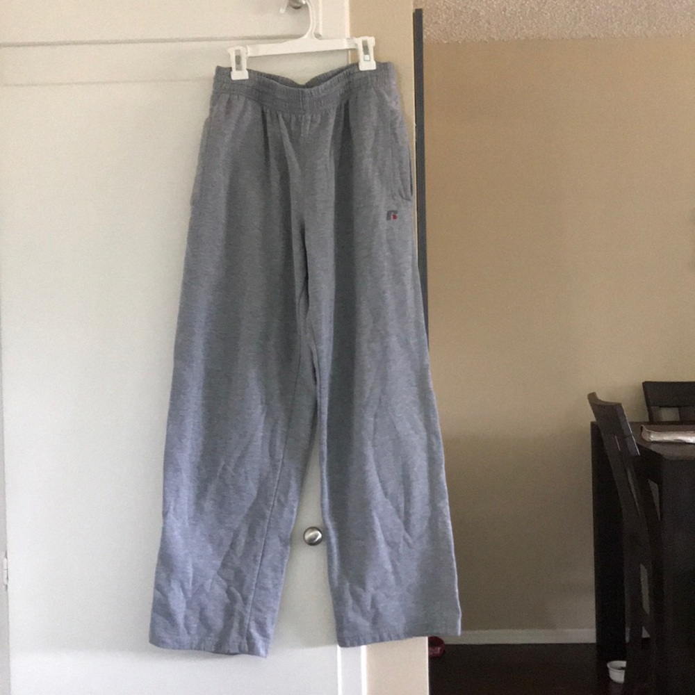 Men’s gray sweat pants